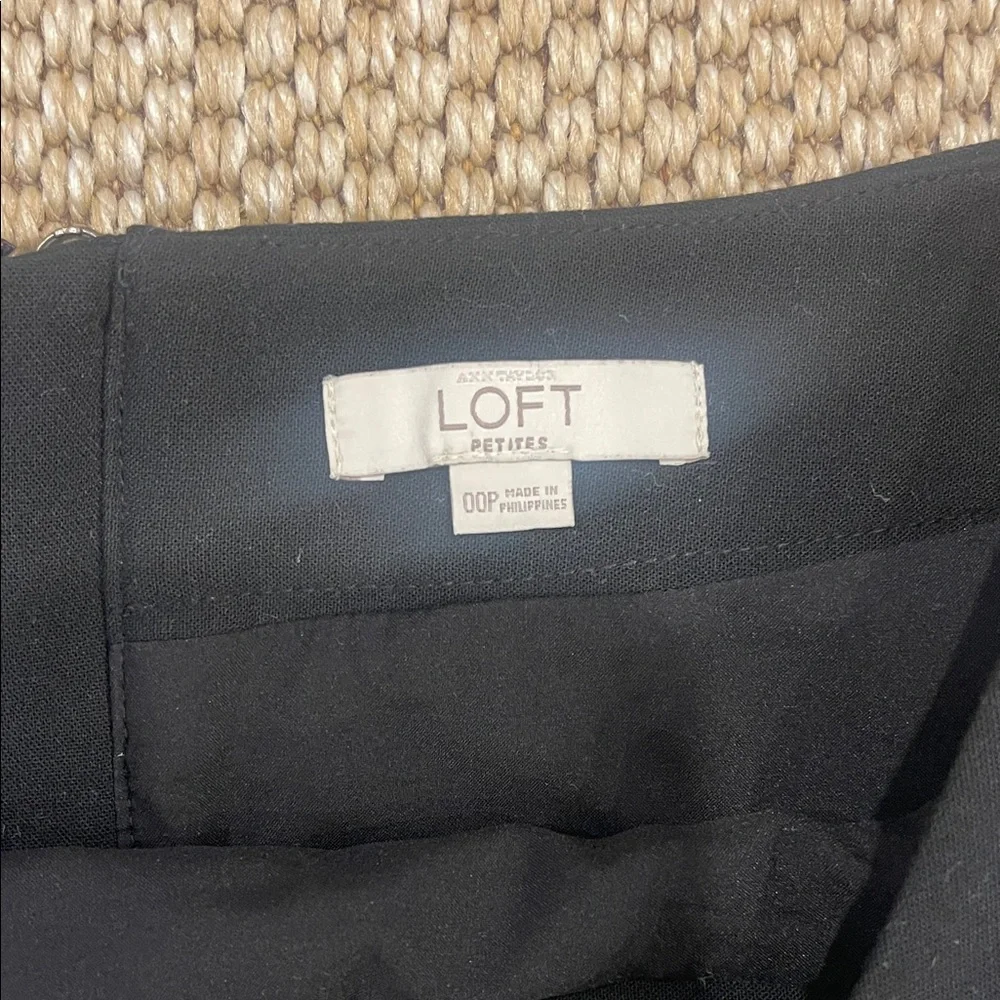 LOFT Black Mini Skirt - Picture 2 of 3